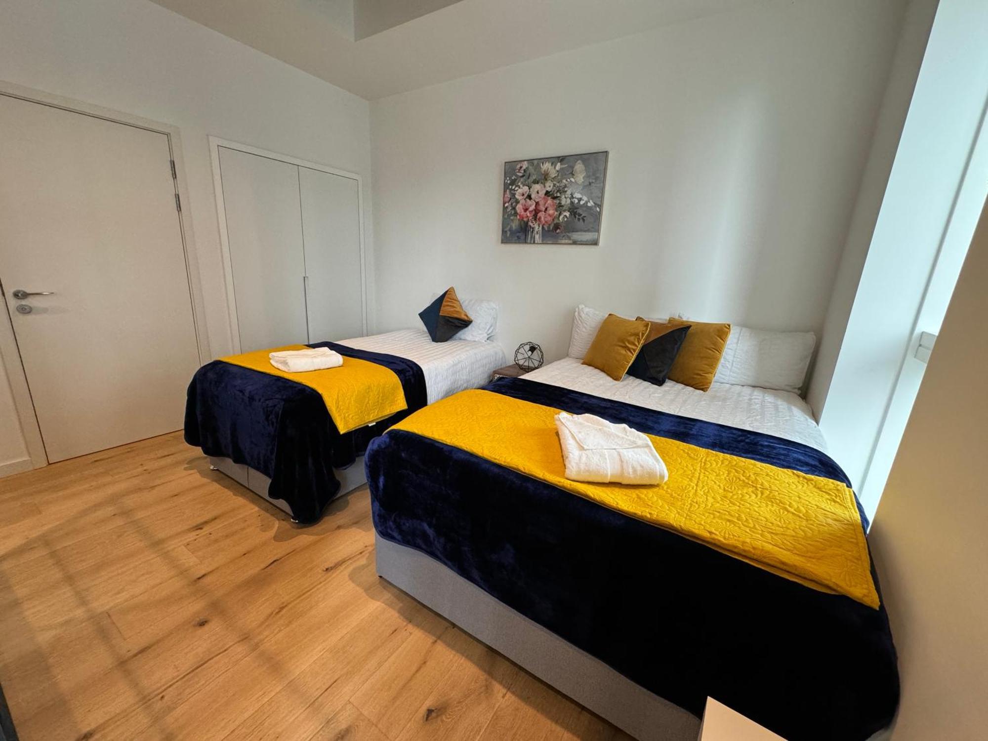 London Luxury Flat With Balcony, River View, O2 Arena, Excel, Canary Wharf, Station Apartment Bagian luar foto